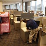 WHY CHOOSE A LICENSED MOVERS IN DUBAI-1 . HKMOVERS.AE