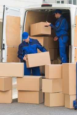 Hire the best movers and packers in Dubai UAE_4 HKMOVERS.AE